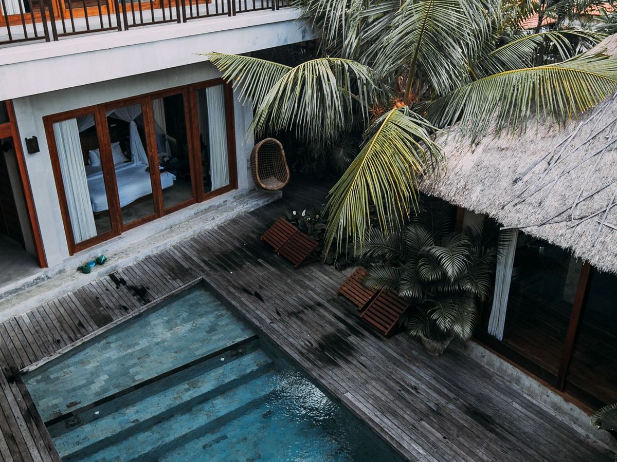 Swim-up Oda
